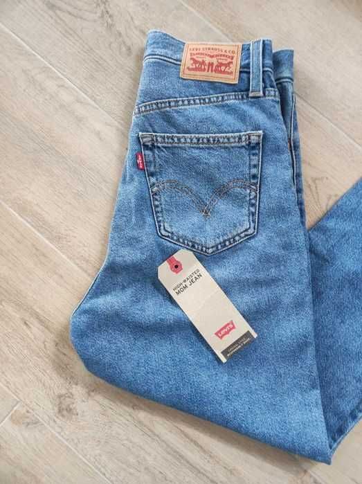 Jeansy Levi's high waisted MOM JEAN