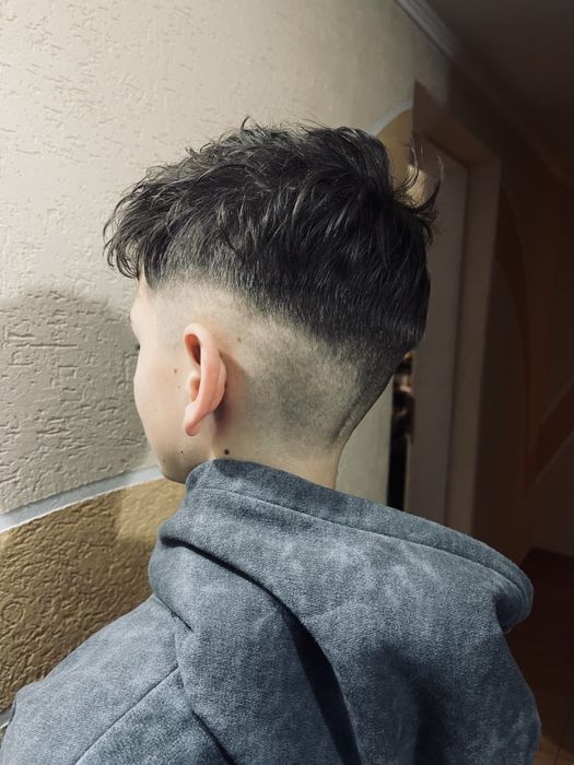 Стрижки укладки колористика аіртач шатуш мілірування контуринг фарбува