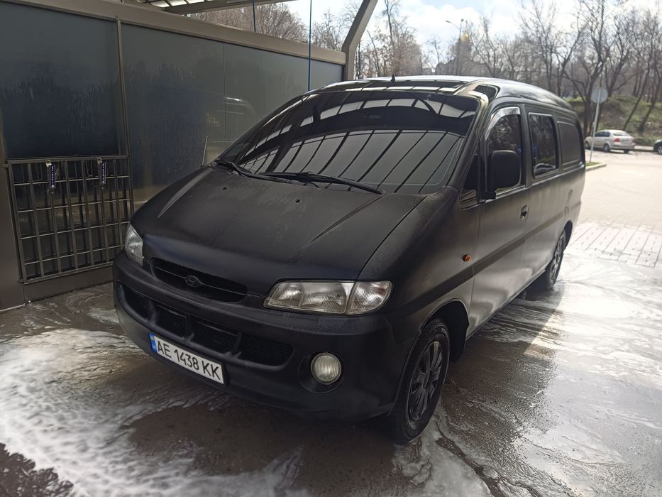 Hyundai H 200 1999 VIN KMJWVH7FPXU103413 фото оголошення 2 з 9
