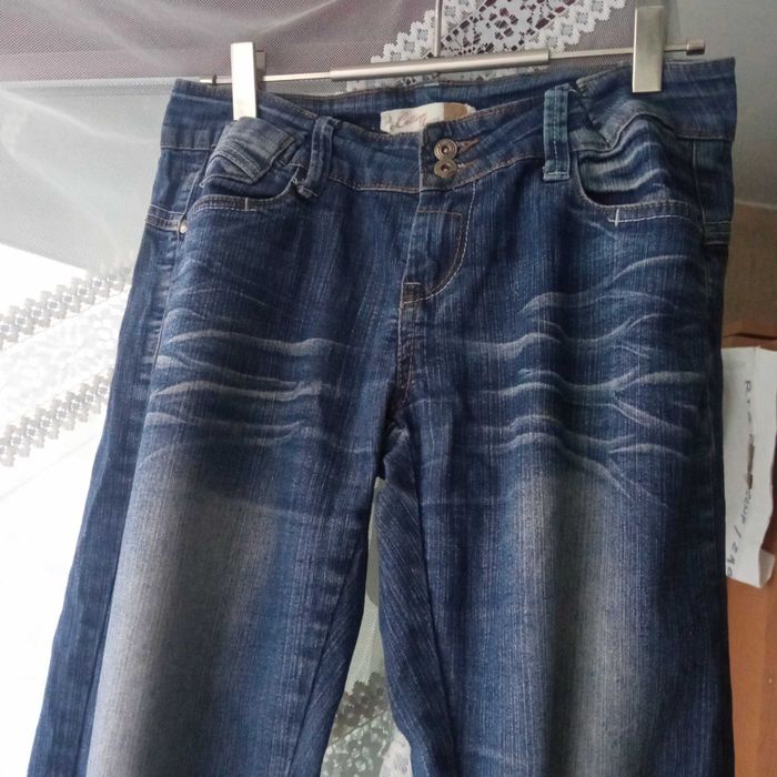 jeans damskie granatowe cienkie