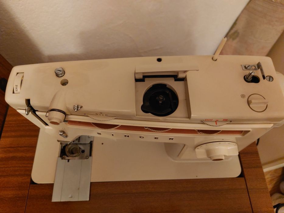 Máquina de costura Singer 518