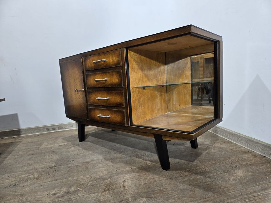 Komoda prl transport