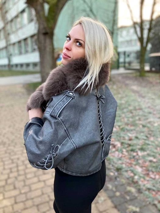 Kurtka z naturalnego futra lisa , skura