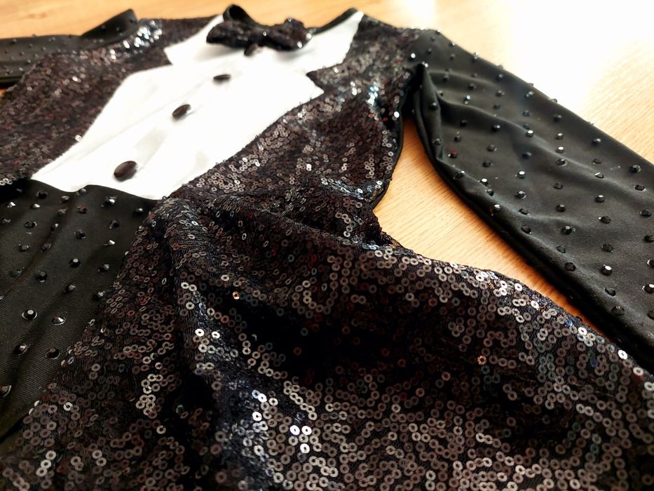 rozm. 146 kostium frak strój do tańca cekiny przebranie czarny