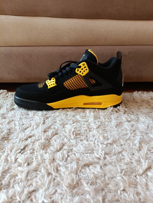 Jordan 4 Retro Yellow Thunder