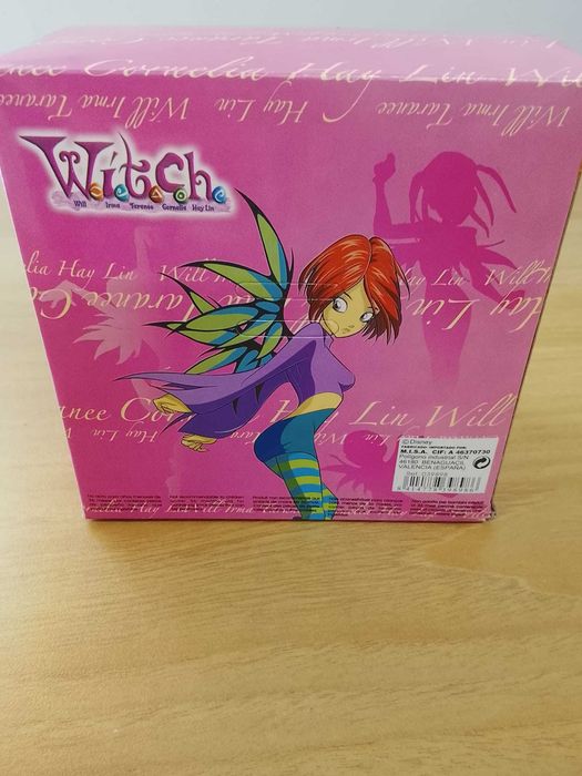Caixa com 36 Esferográficas + lapiseiras da W.I.T.C.H