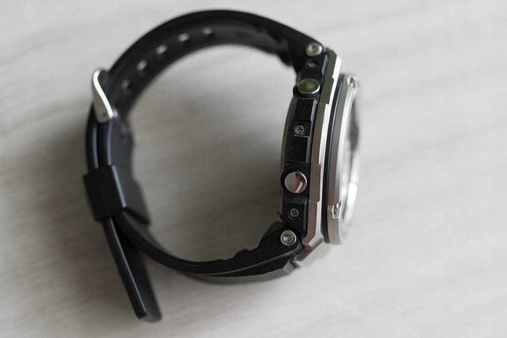 Casio G-Shock męski GST-S110-1ADR SOLAR zegarek srebrny