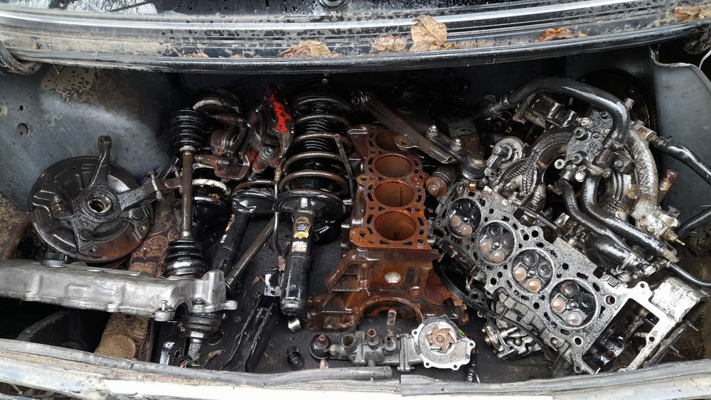 КПП  Мазда 323 1.5 бензин