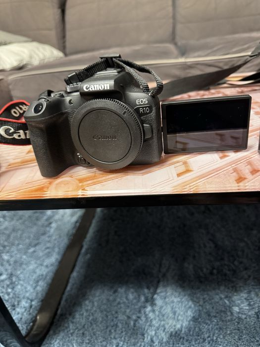 Aparat Canon EOS R10 -Megazestaw