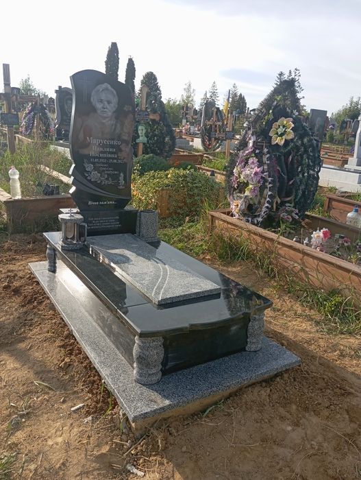 Пам'ятники з граніту від виробника