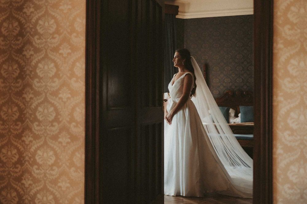 Suknie ślubną gładka rozmiar 36-38