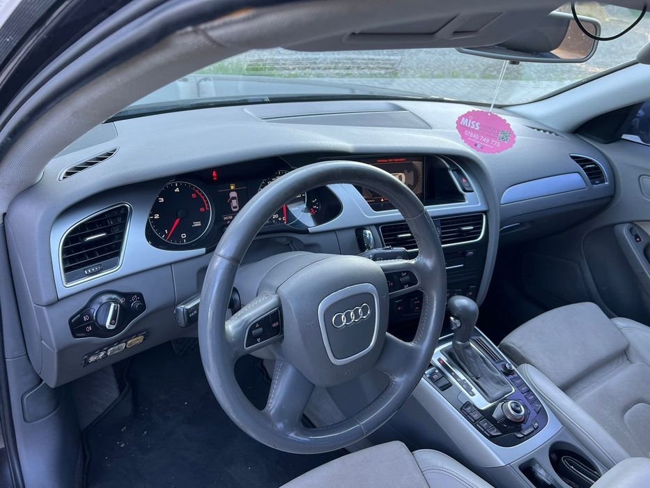 Audi A4 B8 2.0tdi автомат