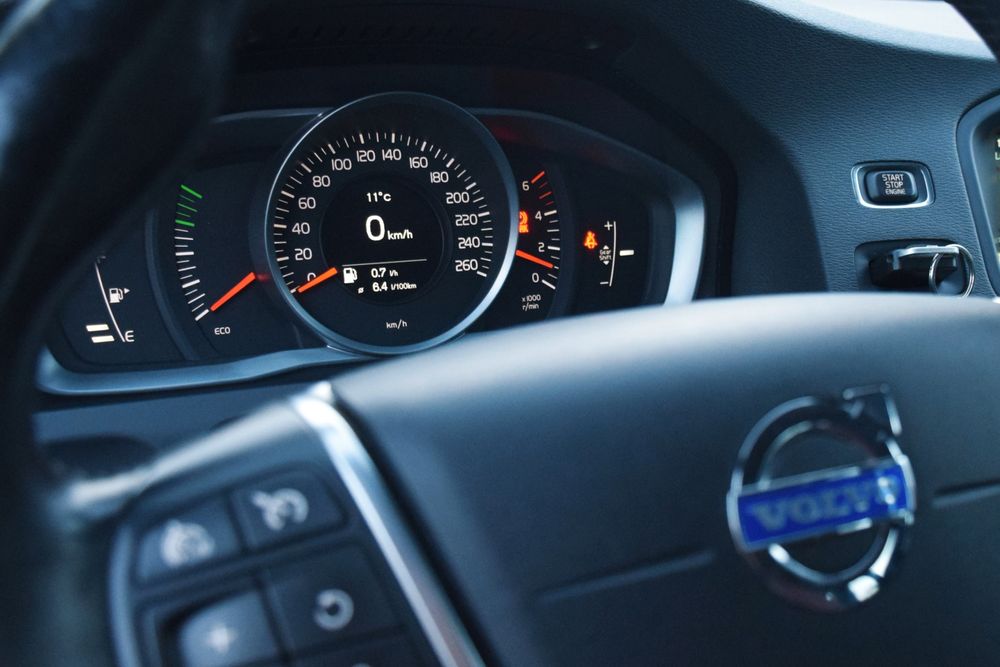 Volvo V60 Momentum Eco | 127.000 kms | Histórico Completo