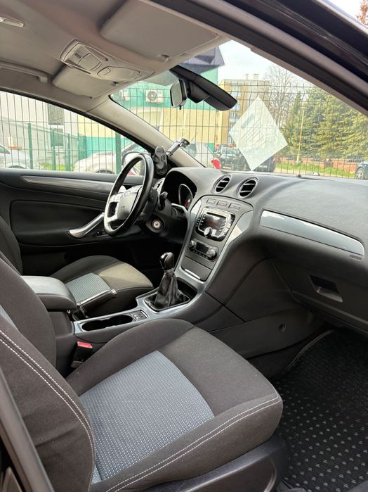 Ford Mondeo MK4 Trend Kombi 2.0 benzyna