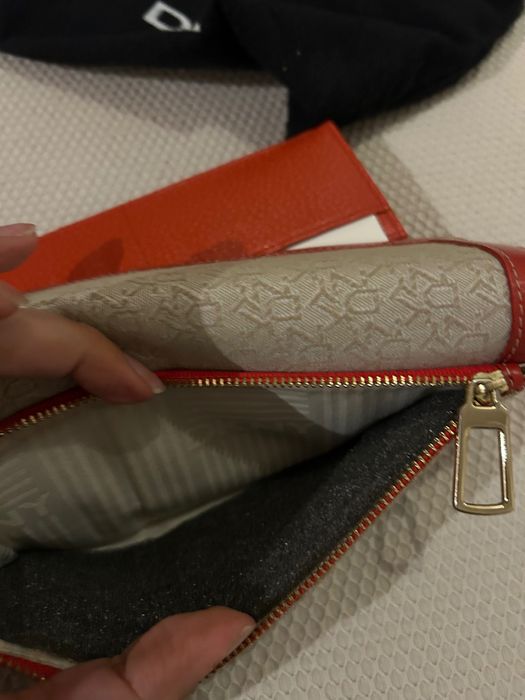 Carteira da marca DKNY