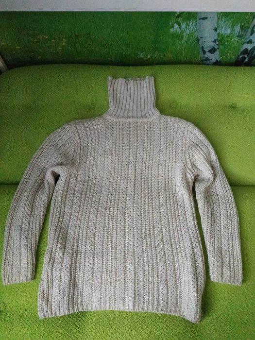 Продам якісний жіночий Светр. Розмір 52/54