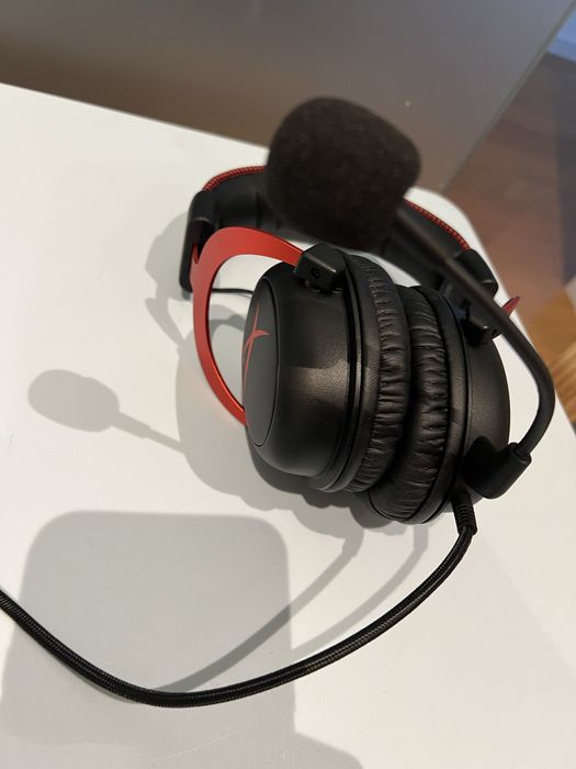 Auscultadores Gaming com Fio HYPERX Cloud II