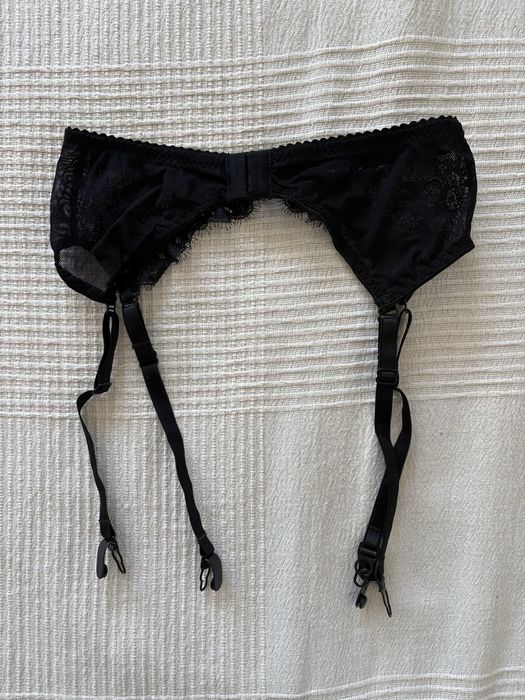 Czarny pas do pończoch handmade koronkowy XS