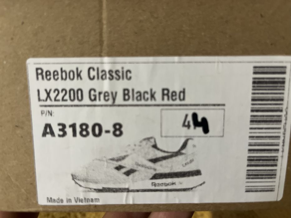 Продам кросівки  reebok lx2200 44