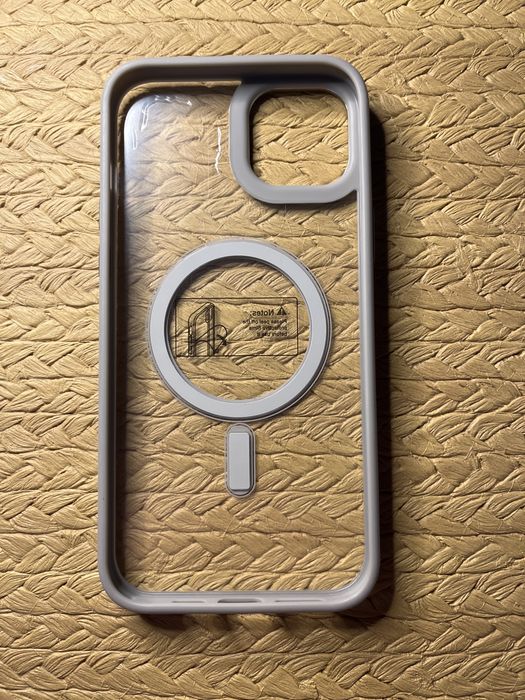 Etui na telefon iPhone 15 Plus / MagSafe - nowe