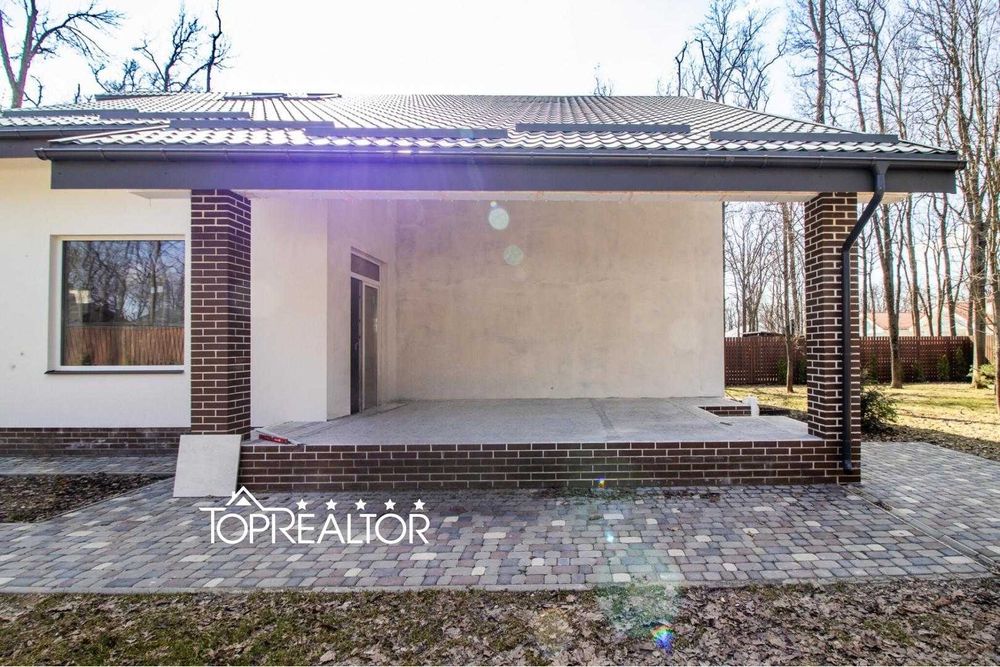 У продажі 2-поверховий будинок в селищі Лісне! лесопарк