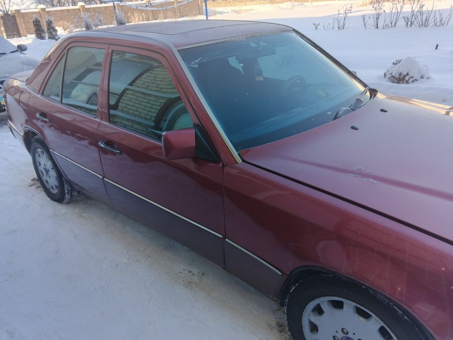 Продам мерседес124