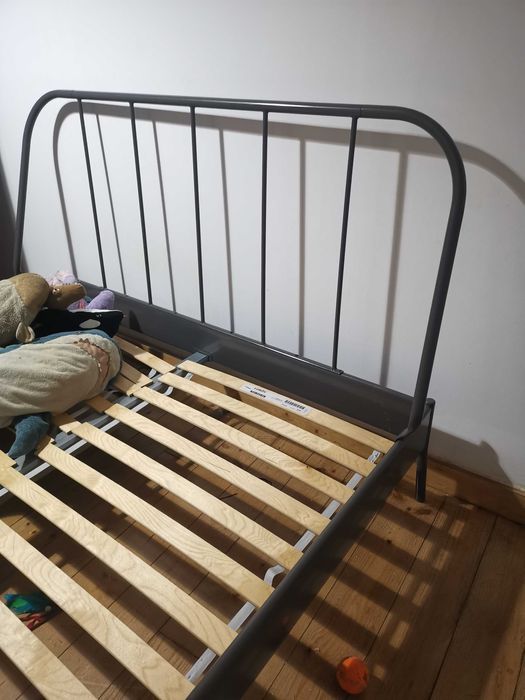 Cama de ferro - Ikea