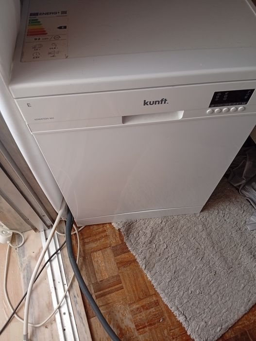 Máquina lava loiça kunft nova