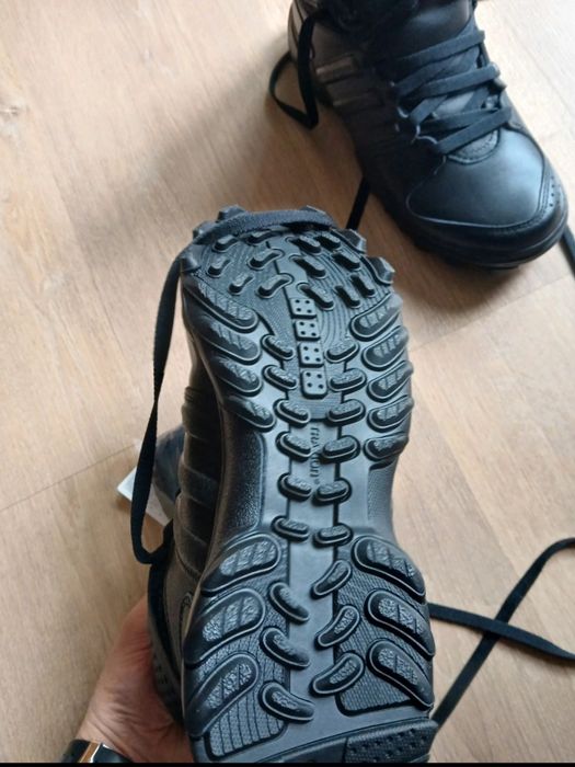 Botas adodas, 41 ⅛