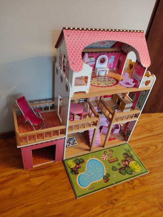 Domek dla lalek, duży z garażem