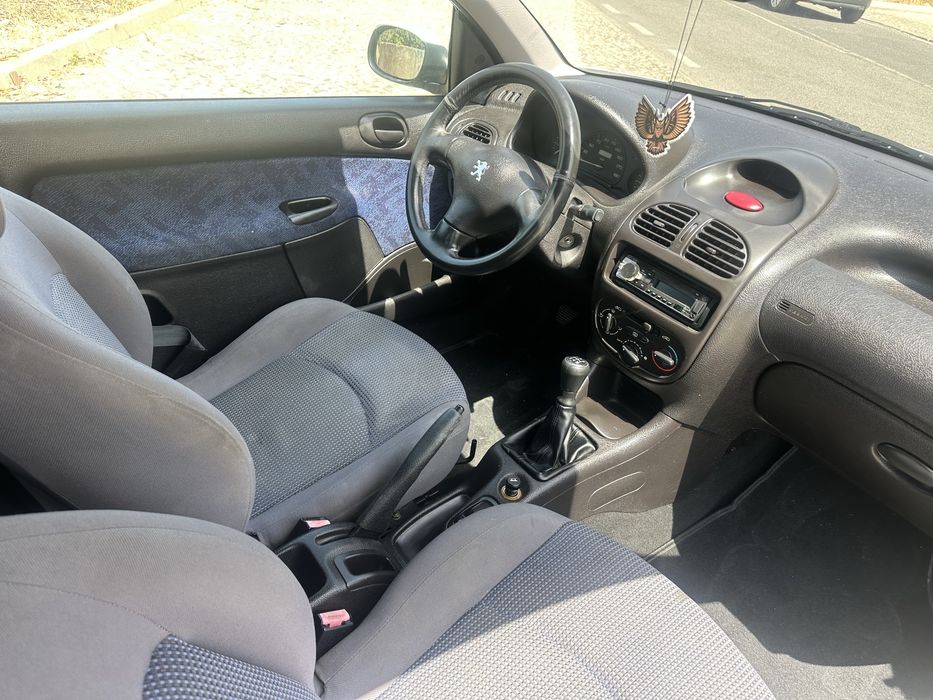 Peugeot 206 comercial
