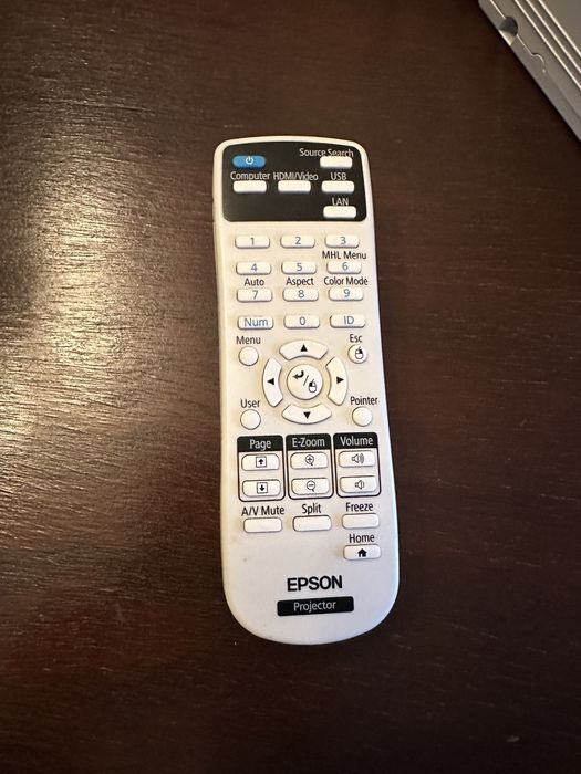 Video-projector Epson EB-X05