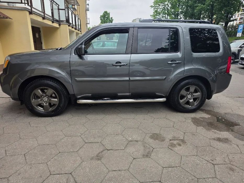 Honda Pilot 4x4, stan bdb, gaz, 8 os.