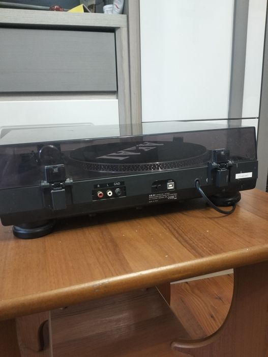 Gramofon AKAI TTA-05USB