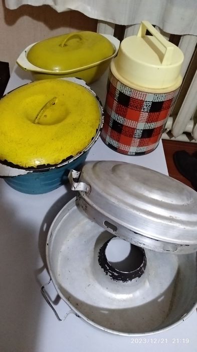 Термосы, пароварки, чудопечка, гусятницы, столовые приборы времён СССР