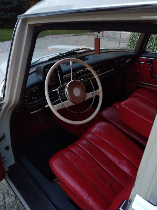 Auto do ślubu Samochód do ślubu MERCEDES 220SE W111, 1964r, KLASYK
