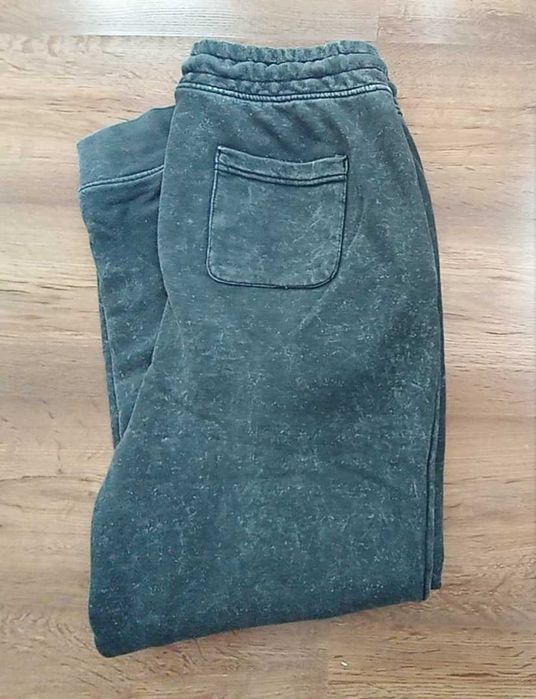 Spodnie dresowe męskie Cropp