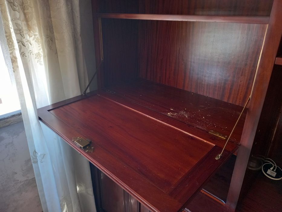 Movel de sala em madeira