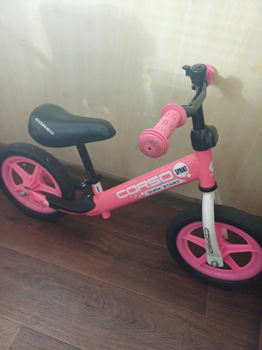 Продам Беговел детский