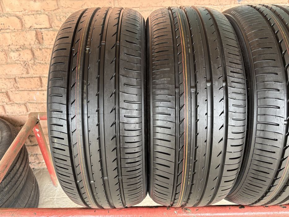 Комплект літніх НОВИХ шин 215/50R18 Toyo