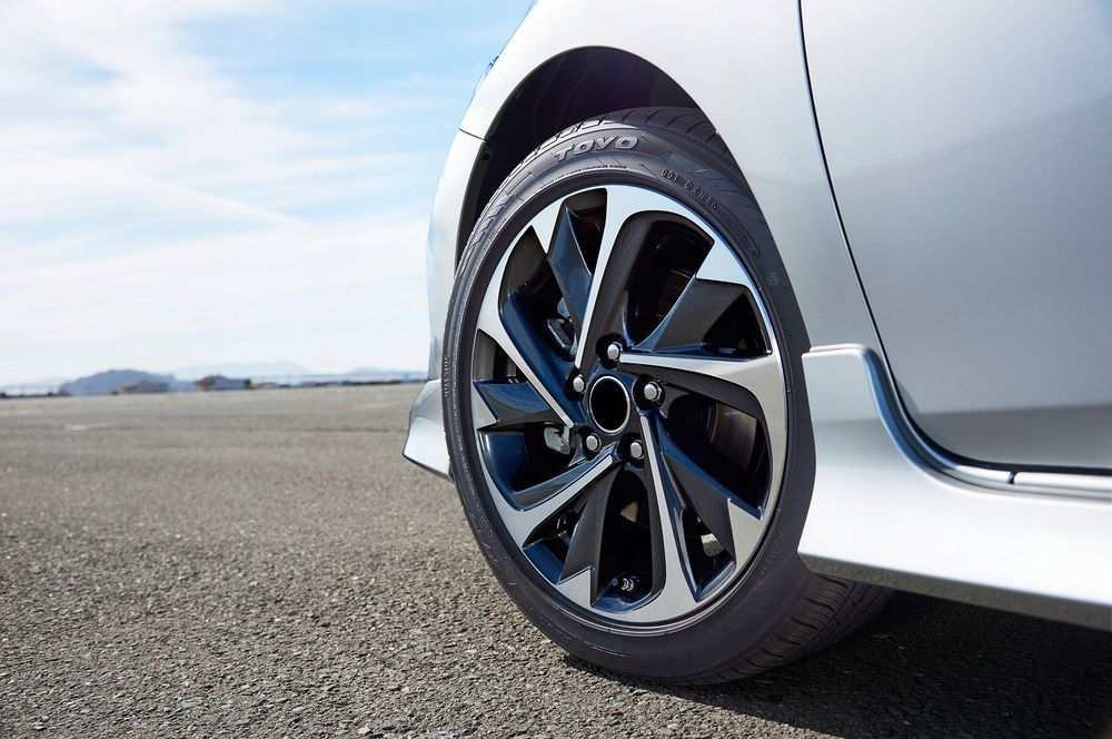 Nowe felgi R16 5x100 Toyota Avensis II 2 T25 Prius Mg