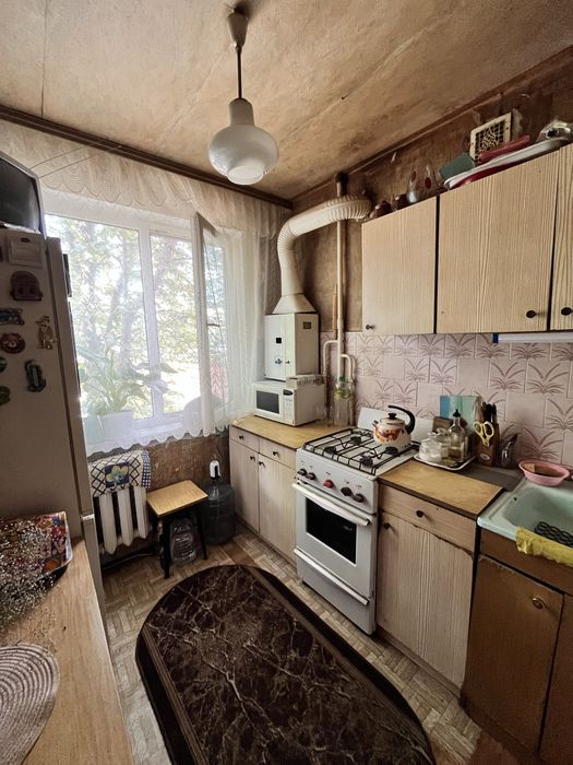 1кім кв з косметикою вул. Тероборони(Гагаріна).Подусівка.Сертифікат!