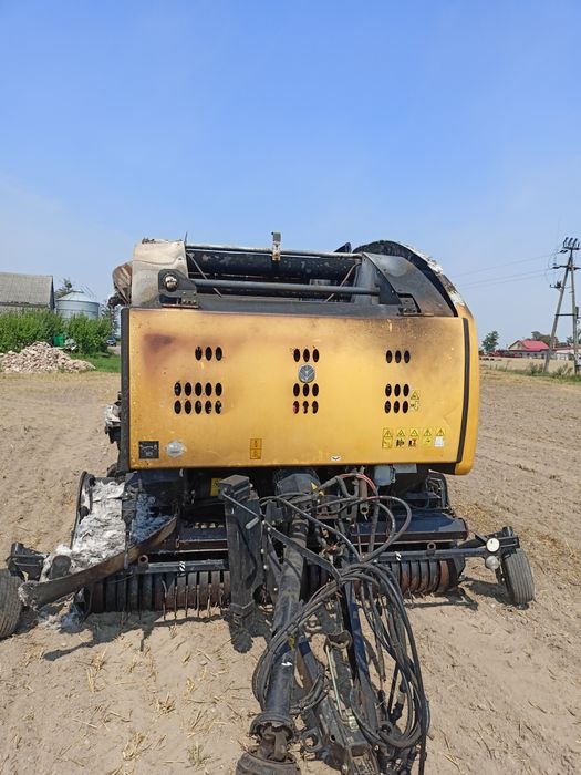 Prasa New Holand Rol Net spalona