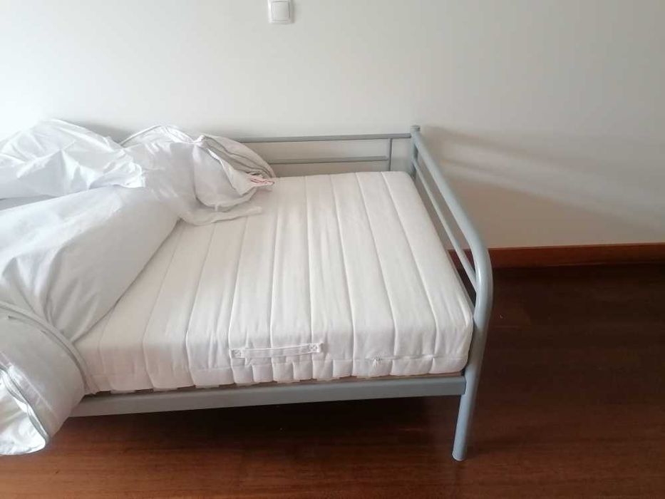 Cama solteiro + colchão