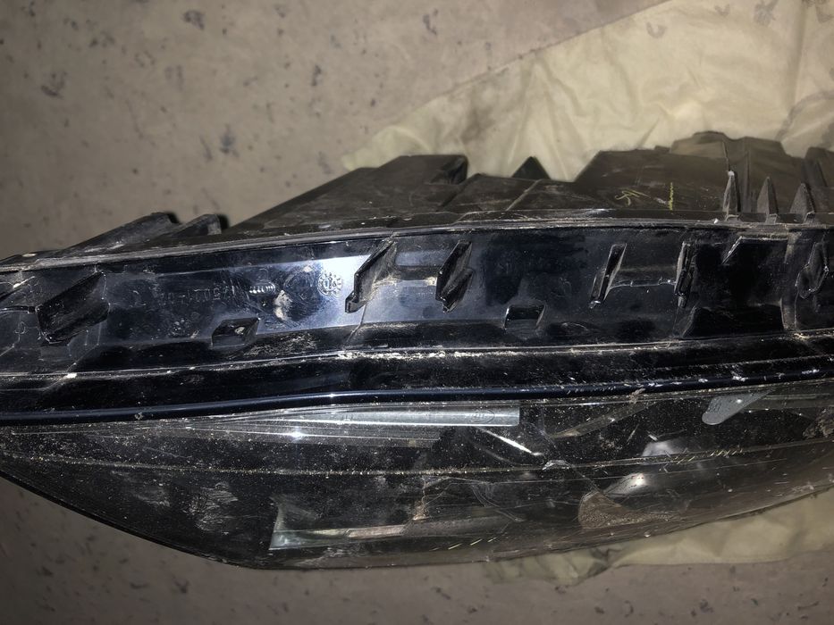 Фара права vw jetta джета під ремонт