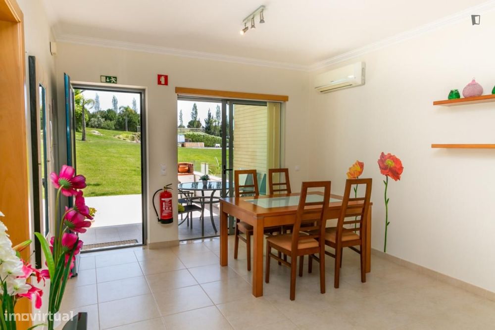 Apartamento com 2 quartos - localizado em Albufeira