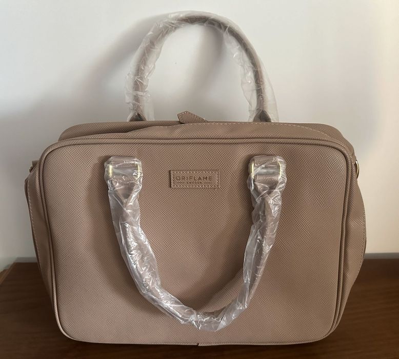 Mala Espaçosa (dá para Computador) Nova