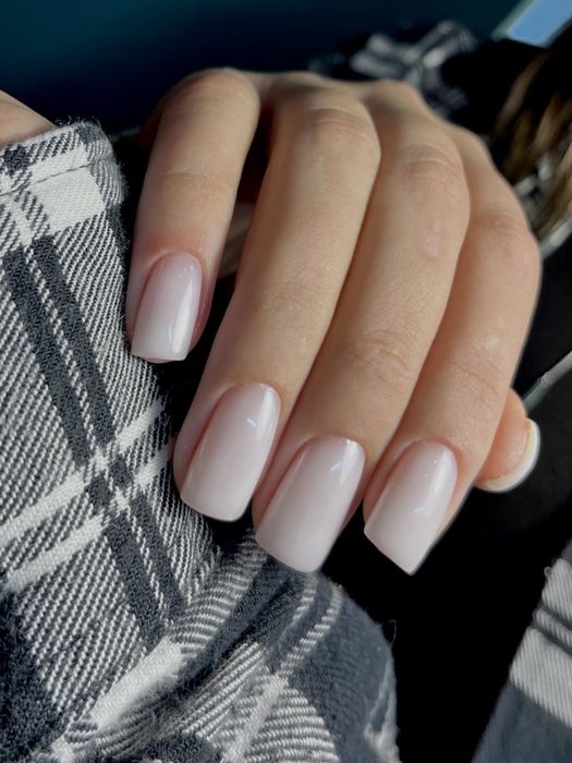 Манікюр, педікюр Буча