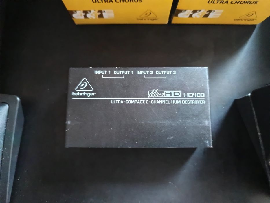 Behringer HD400 - Hum Destroyer