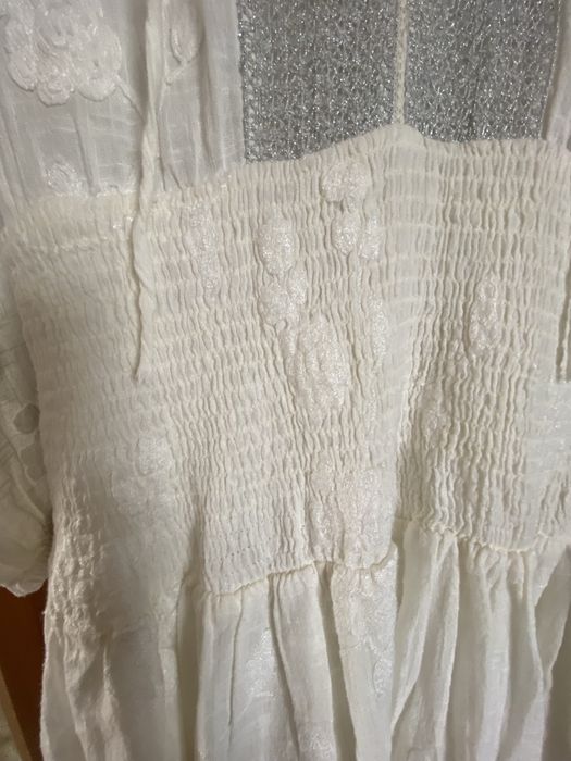 Шикарна біла сукня,